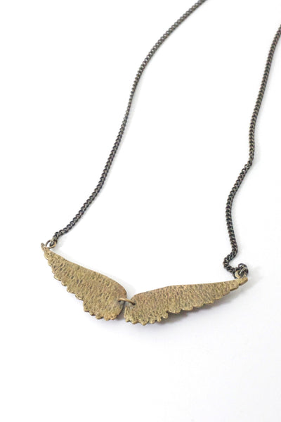 Victory Wing Necklace Bronze